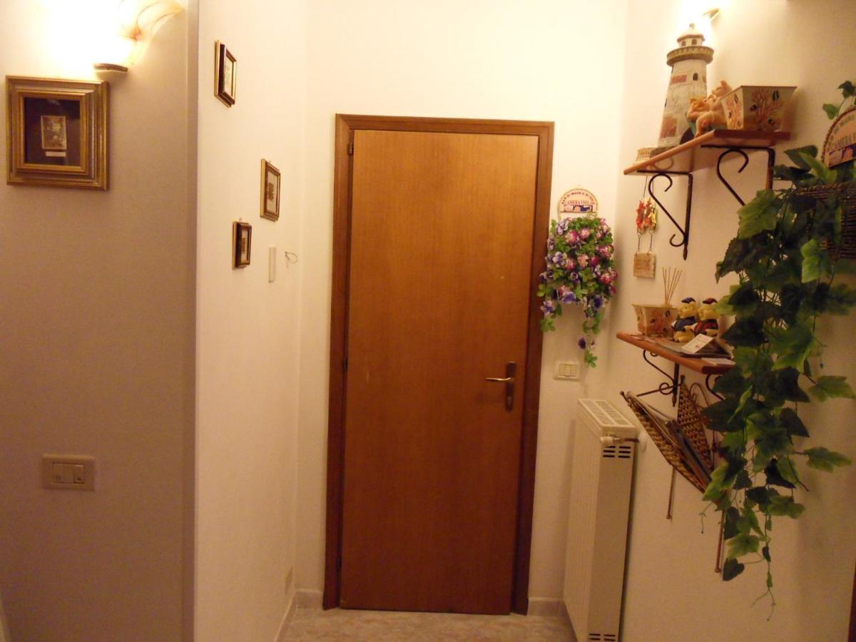 Bed and Breakfast Di Mare E Di Sale Anzio Exterior foto